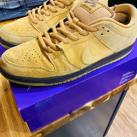 USED Nike SB Dunk Low Wheat - Picture 5 of 14